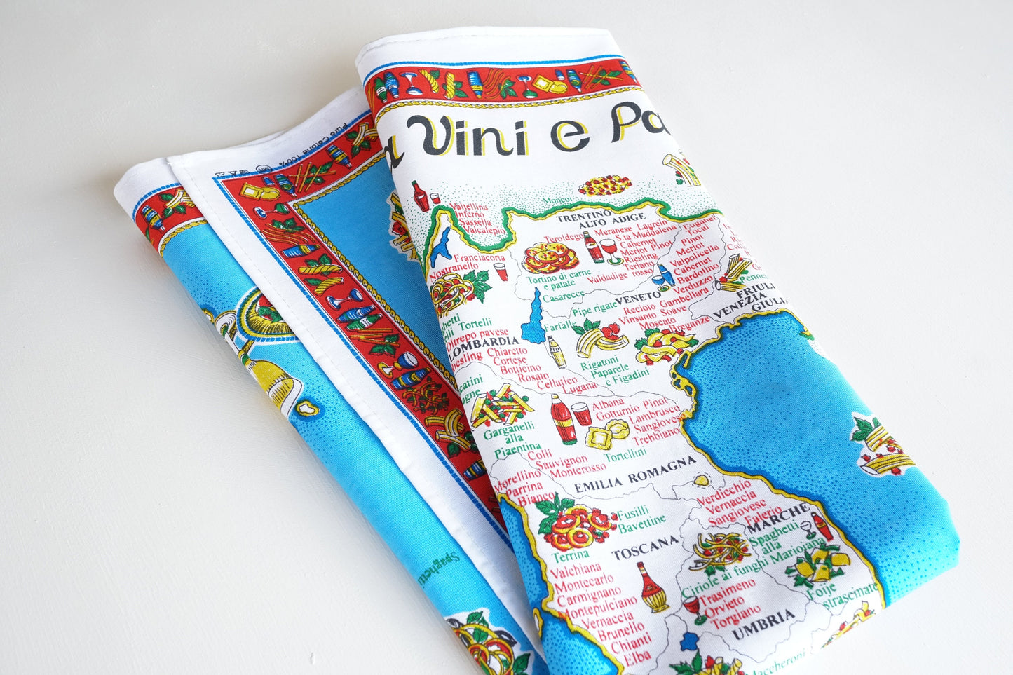 Italia Vini e Pasta – Wine and Pasta Regional Map – Italian Cotton Tea Towel – Made in Italy